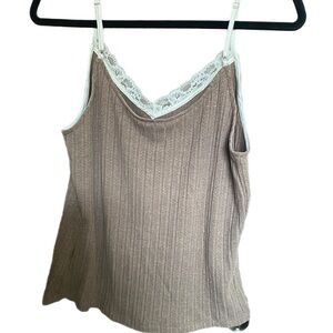 Perch by Blu Pepper
Camisole. 2XL. New with tags. Cocoa color.